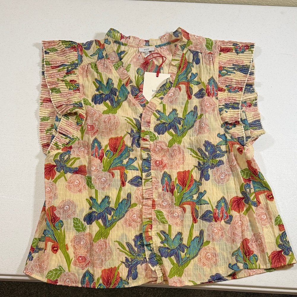 Voy Cream Floral Ruffle Sleeve Blouse